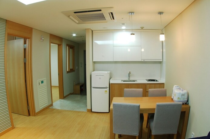 Imagen de la habitación del Hotel Kumho Jeju Resort. Foto 25