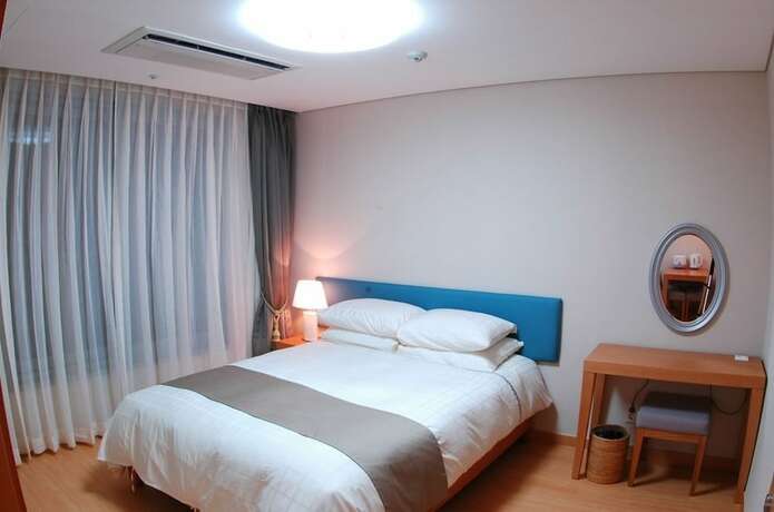 Imagen de la habitación del Hotel Kumho Jeju Resort. Foto 27