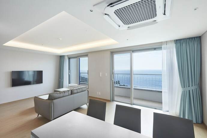 Imagen de la habitación del Hotel Kumho Jeju Resort. Foto 31