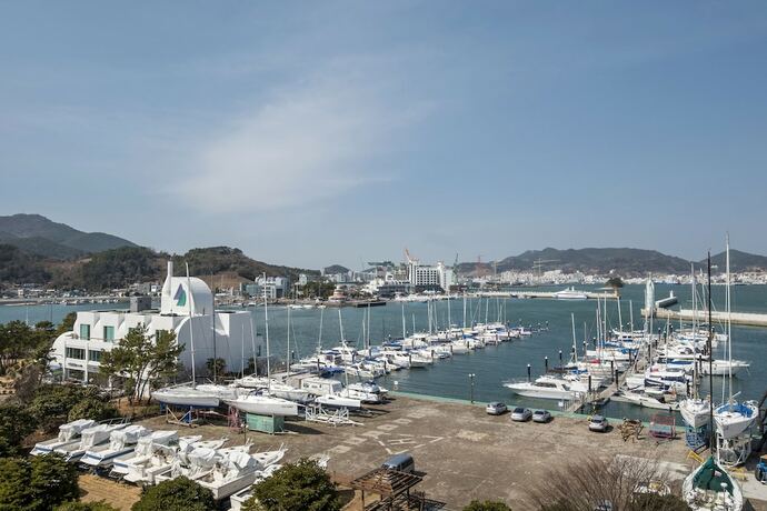 Imagen general del Hotel Kumho Tongyeong Marina Resort. Foto 5