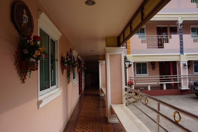Imagen de los interiores del Hotel Kumkaew Tawon Palace. Foto 16