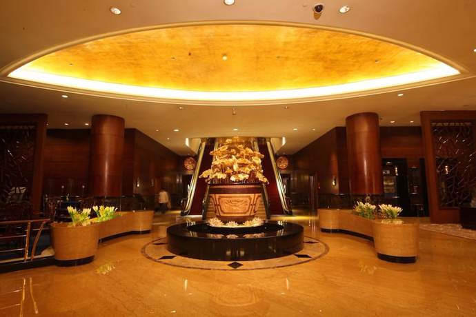 Imagen de los interiores del Hotel Kunming Green Lake. Foto 18
