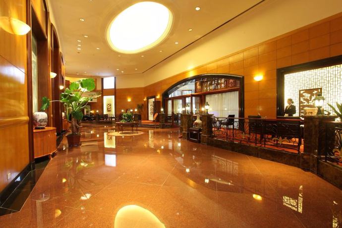 Imagen de los interiores del Hotel Kunming Green Lake. Foto 19