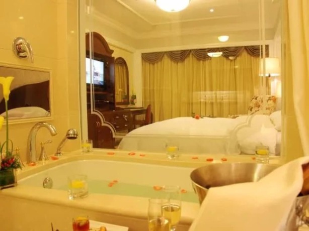 Imagen de la habitación del Hotel Kunming Green Lake. Foto 17