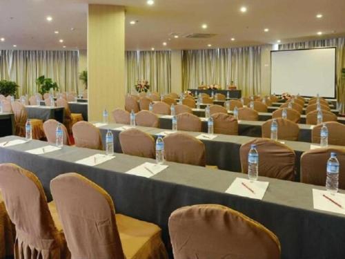 Imagen general del Hotel Kunming Long Way. Foto 14