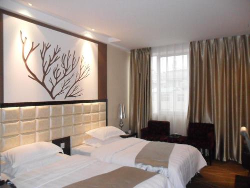Imagen general del Hotel Kunming Long Way. Foto 16