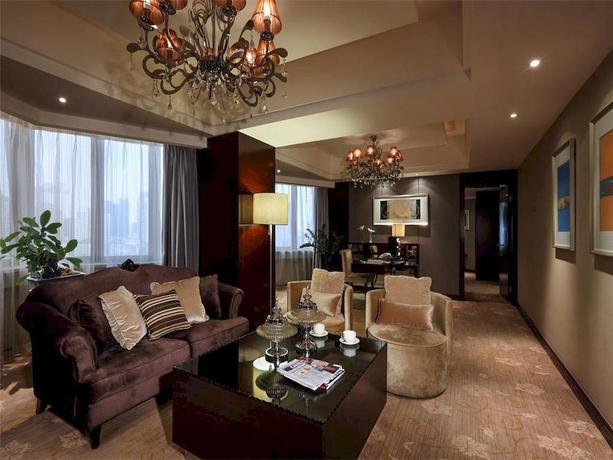 Imagen de los interiores del Hotel Kunming Tailong Hongrui. Foto 8