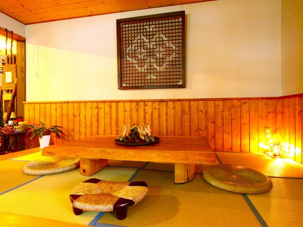 Imagen de los interiores del Hotel Kunugi Relaxation With 4 Modern Rooms. Foto 37