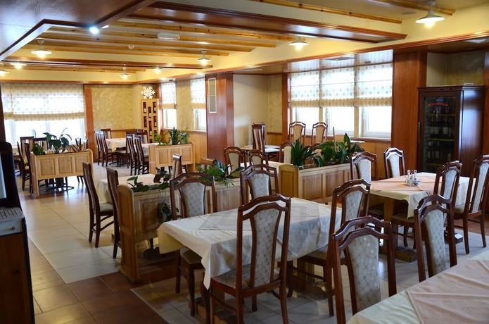 Imagen del bar/restaurante del Hotel Kupres. Foto 5