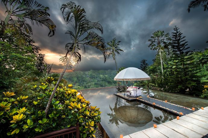 Imagen de los interiores del Hotel Kupu Kupu Barong Villas and Tree Spa By L'occitane - Chse Certified. Foto 19