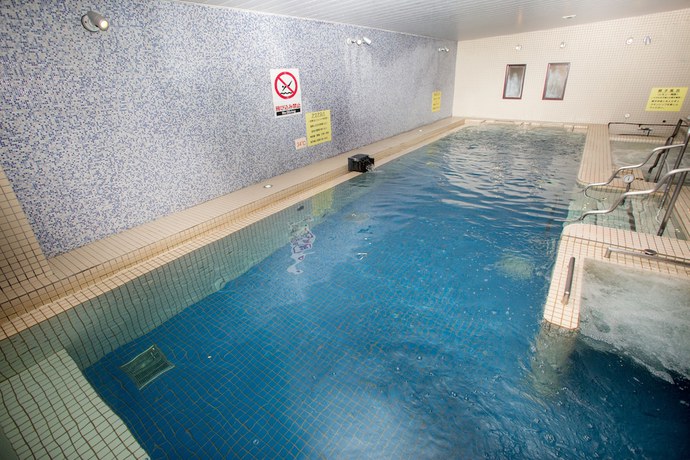 Imagen de la piscina del Hotel Kur and Hotel Shinshu. Foto 17