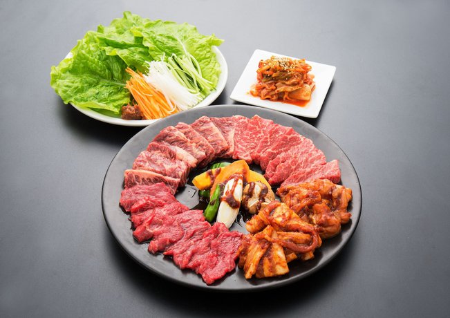 Imagen del bar/restaurante del Hotel Kur and Hotel Shinshu. Foto 6