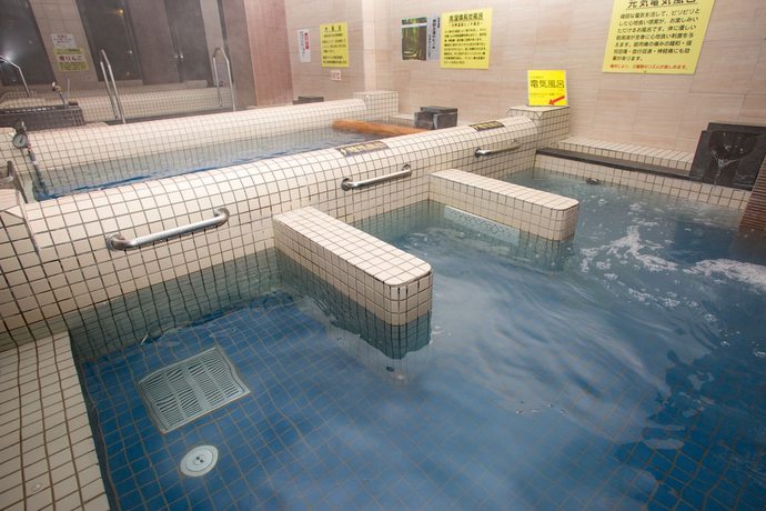 Imagen de la piscina del Hotel Kur and Hotel Shinshu. Foto 19