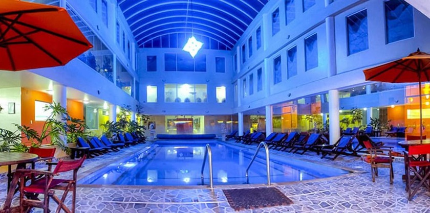 Imagen de la piscina del Hotel Kur y Biospa. Foto 20