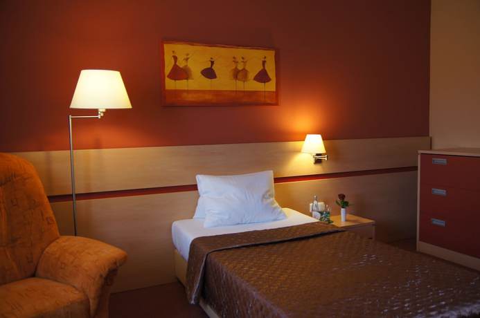 Imagen de la habitación del Hotel KurBrussel. Foto 4