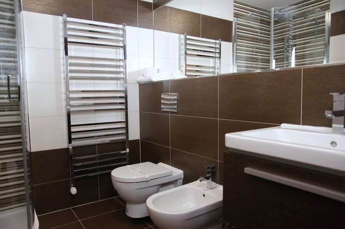 Imagen de la habitación del Hotel KurBrussel. Foto 10