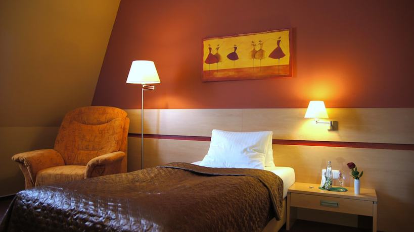 Imagen de la habitación del Hotel KurBrussel. Foto 11