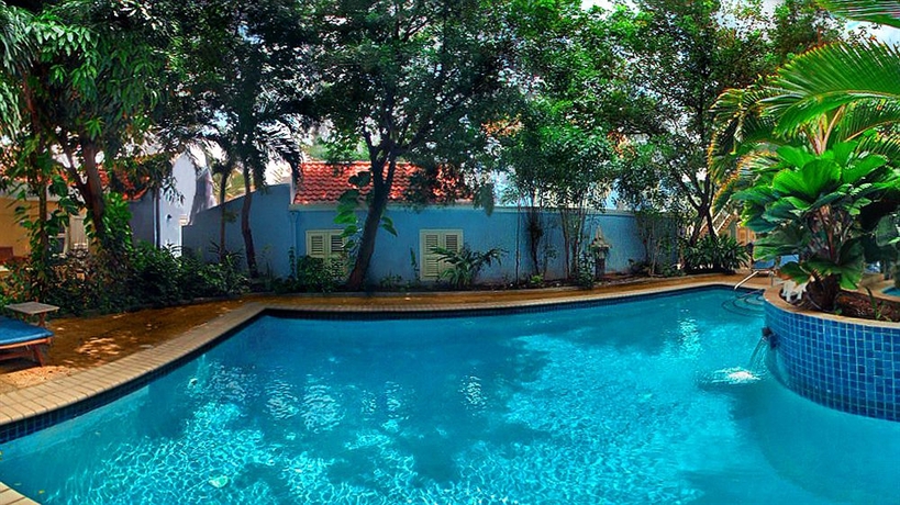 Imagen de la piscina del Hotel Kura Hulanda Village & Spa. Foto 13