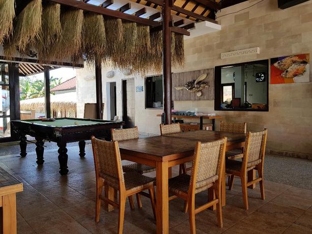 Imagen del bar/restaurante del Hotel Kura Kura Resort. Foto 8