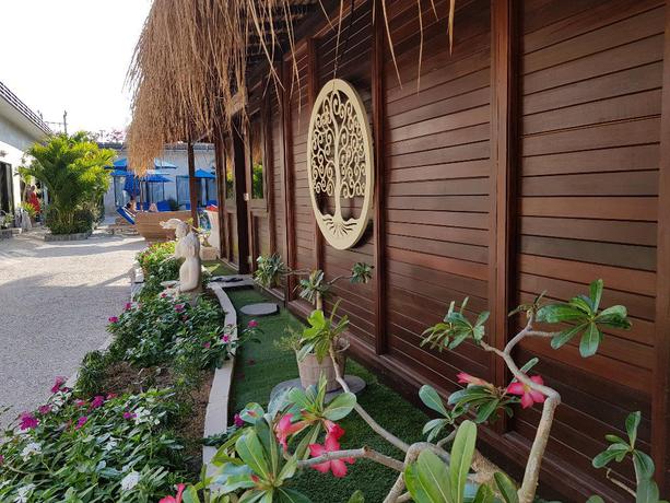 Imagen de los exteriores del Hotel Kura Kura Resort. Foto 13