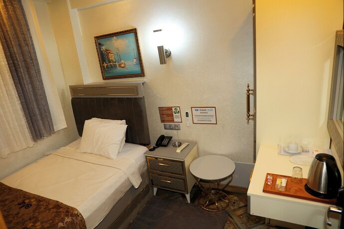 Imagen general del Hotel Kurban. Foto 10