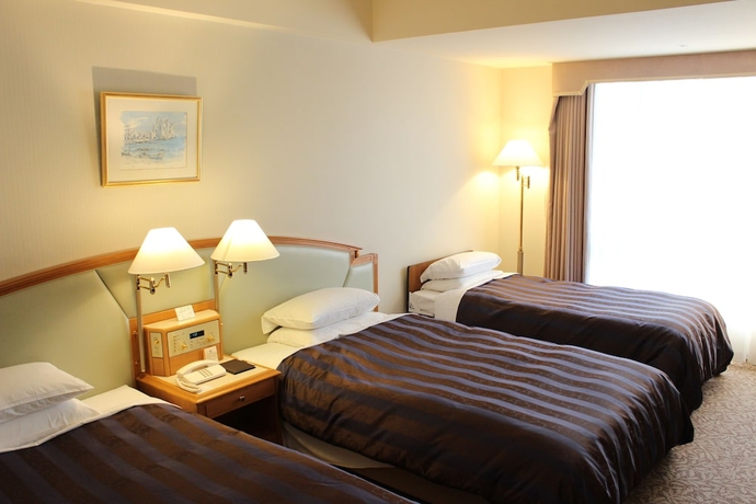 Imagen de la habitación del Hotel Kure Hankyu. Foto 11