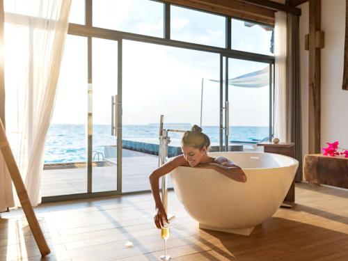 Imagen general del Hotel Kuredhivaru Resort and Spa Maldives. Foto 2