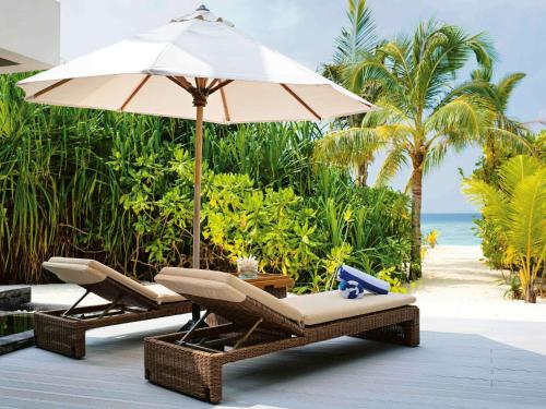 Imagen general del Hotel Kuredhivaru Resort and Spa Maldives. Foto 12