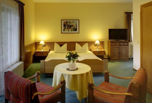 Imagen de la habitación del Hotel Kurgarten. Foto 9