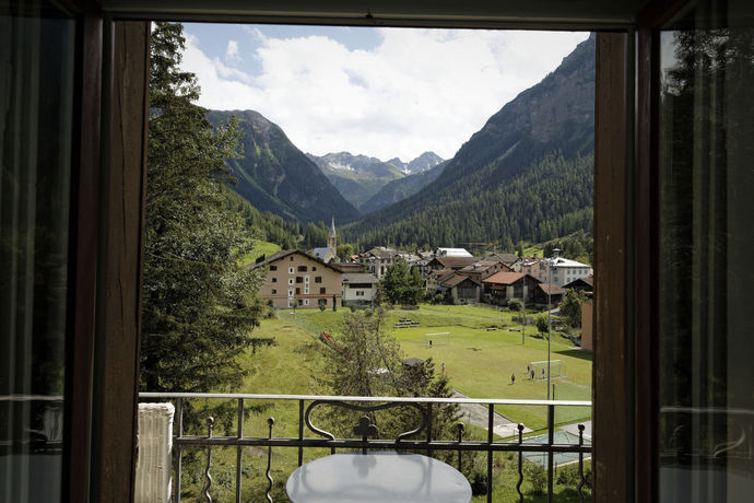 Imagen de los interiores del Hotel Kurhaus Bergün. Foto 14