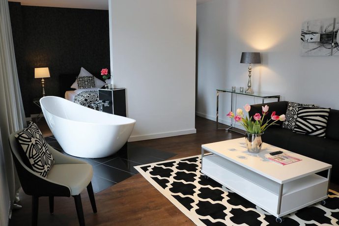 Imagen de la habitación del Hotel Kurhaus Design Boutique. Foto 12