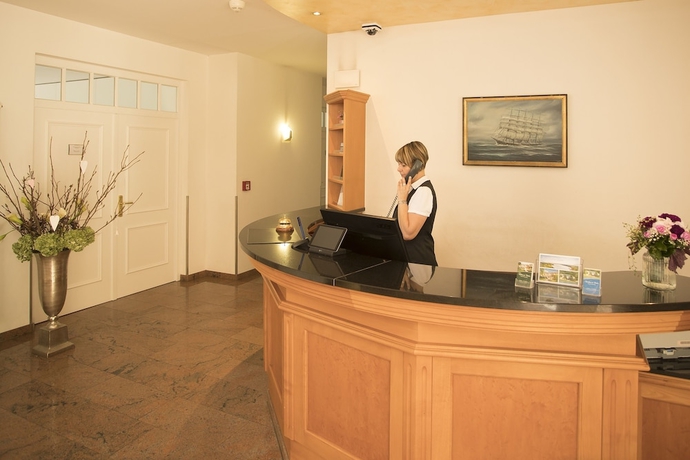Imagen de los interiores del Hotel Kurhaus am Inselsee. Foto 19