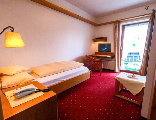 Imagen de la habitación del Hotel Kurhotel Eichinger. Foto 10