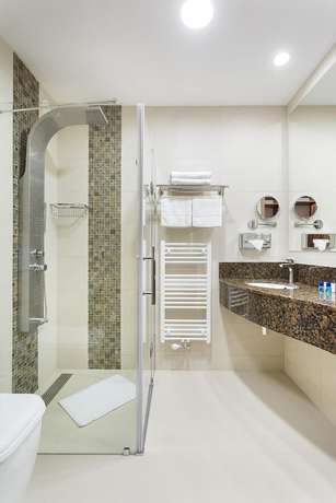 Imagen de la habitación del Hotel Kurhotel Pyramide Sibyllenbad. Foto 2