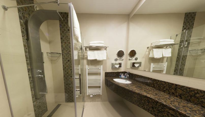 Imagen de la habitación del Hotel Kurhotel Pyramide Sibyllenbad. Foto 4
