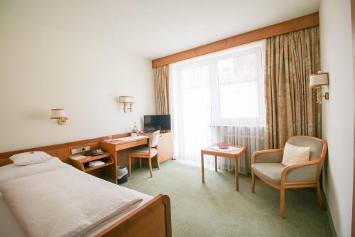 Imagen de la habitación del Hotel Kurhotel Roswitha. Foto 9