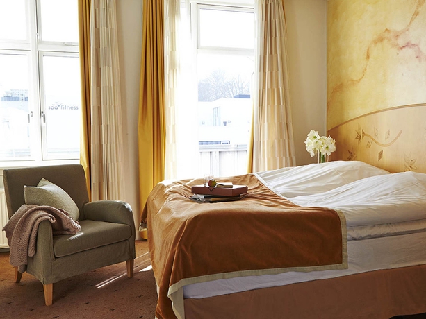 Imagen de la habitación del Hotel Kurhotel Skodsborg. Foto 2