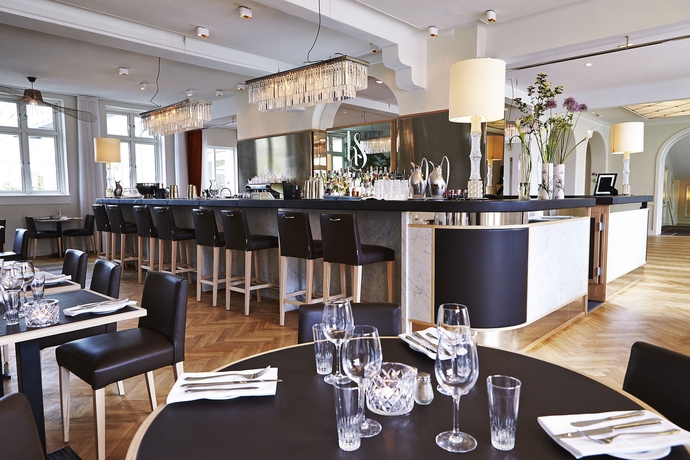 Imagen de los interiores del Hotel Kurhotel Skodsborg. Foto 7