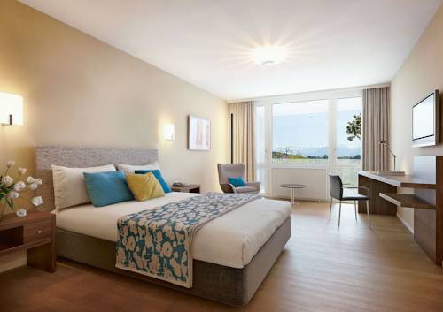 Imagen de la habitación del Hotel Kurhotel Sonnmatt Luzern. Foto 13