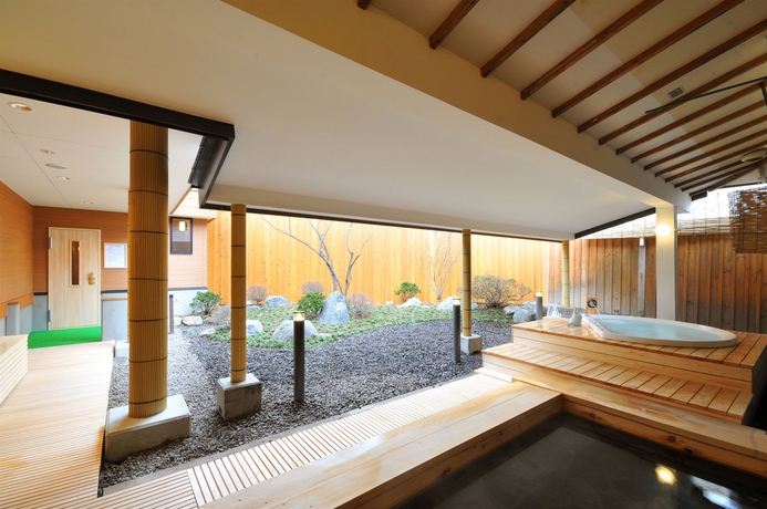 Imagen de la piscina del Hotel Kurobe Kanko. Foto 14