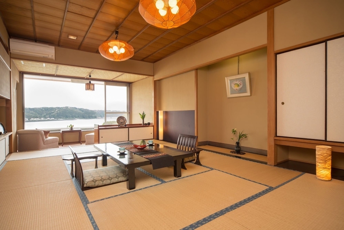 Imagen de la habitación del Hotel Kurofune. Foto 5