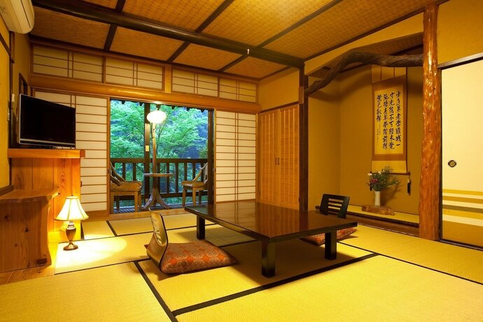 Imagen de la habitación del Hotel Kurokawa Onsen Okunoyu. Foto 17