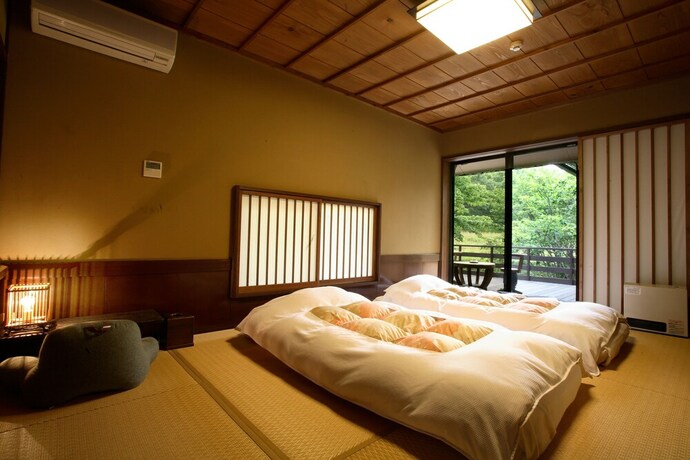 Imagen de la habitación del Hotel Kurokawa Onsen Satonoyu Waraku. Foto 23