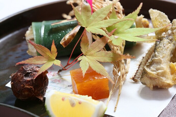 Imagen del bar/restaurante del Hotel Kurokawa Onsen Yumerindo Hanadomari. Foto 18