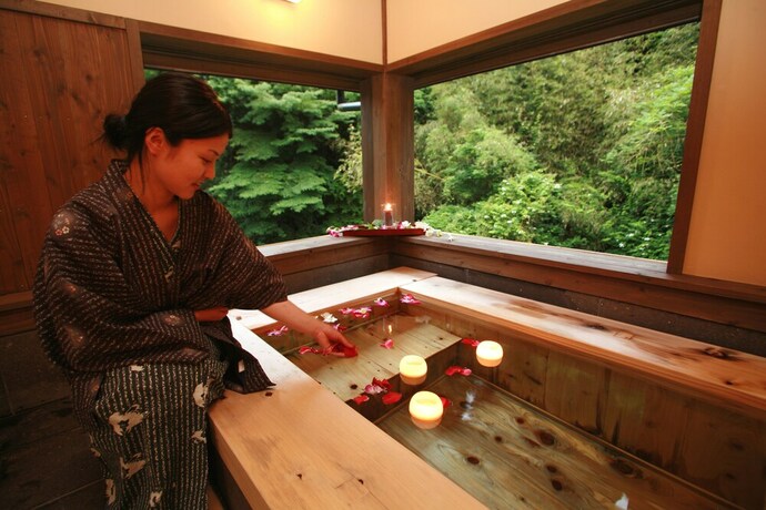 Imagen de la piscina del Hotel Kurokawa Onsen Yumerindo Hanadomari. Foto 31