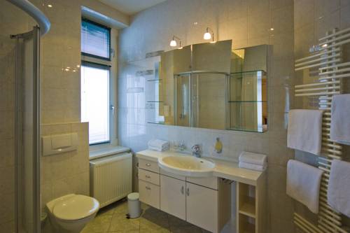 Imagen de la habitación del Hotel Kurpark. Foto 8