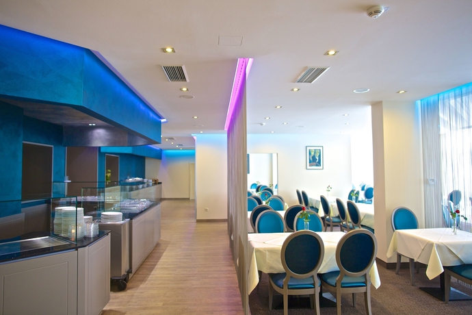 Imagen del bar/restaurante del Hotel Kurpark-hotel Bad D&uuml;rkheim. Foto 5