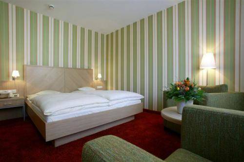 Imagen de la habitación del Hotel Kurparkhotel Bad Wilhelmshöhe. Foto 7