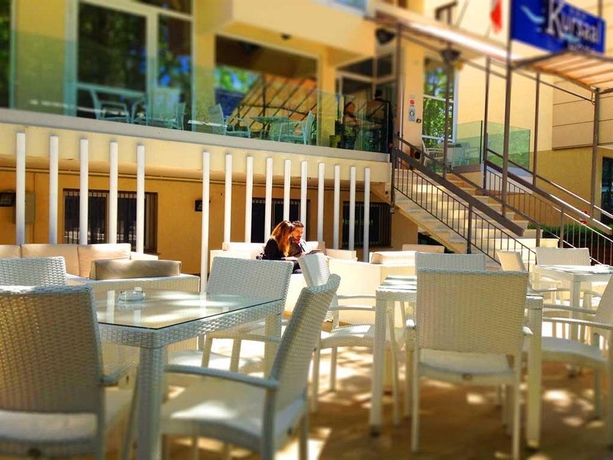 Imagen de los exteriores del Hotel Kursaal, Rimini. Foto 11