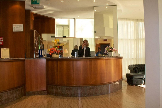 Imagen de los interiores del Hotel Kursaal, Rimini. Foto 14